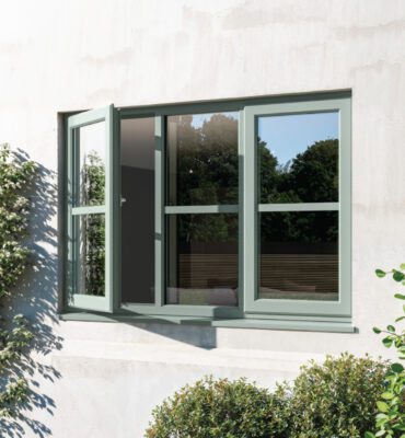 ADVANCE 70 Casement Window